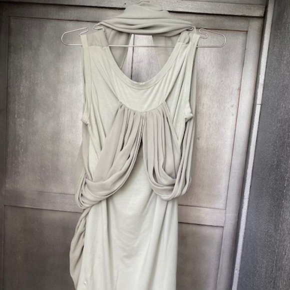 Unique Tunic/Mini Dress With Many Features - Picture 6 of 9